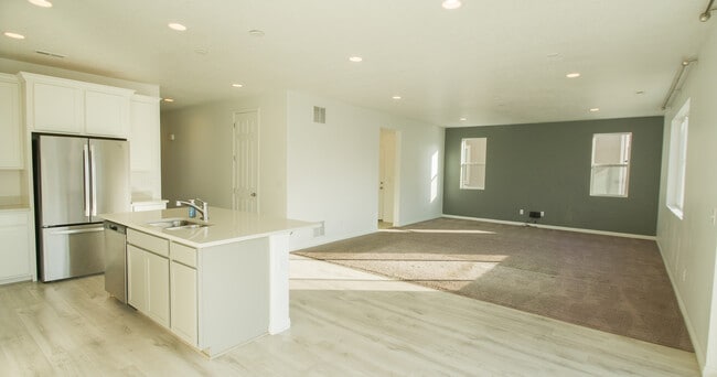 Building Photo - 1975 W 950 N