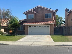 Building Photo - 7501 Canyon Clover Dr