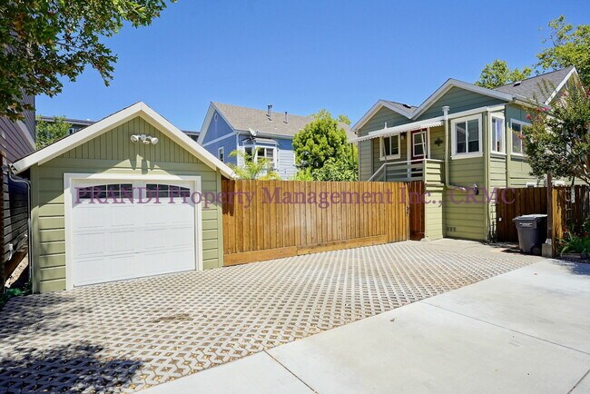 Foto del edificio - Available now!  3 Bedroom Gerstle Park home
