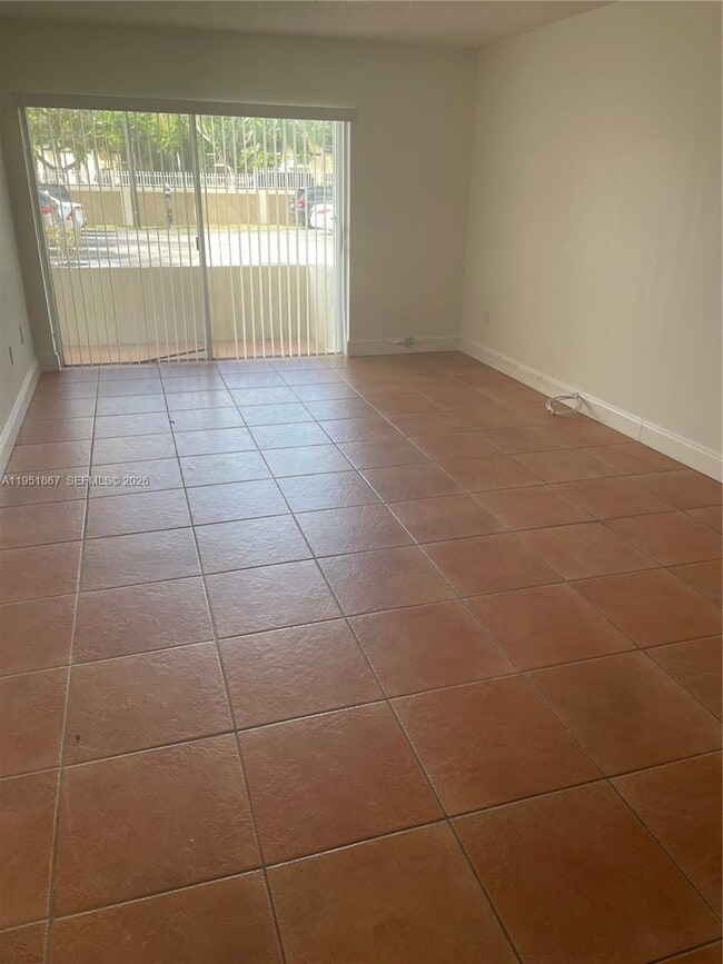 Foto del edificio - 7785 SW 86th St