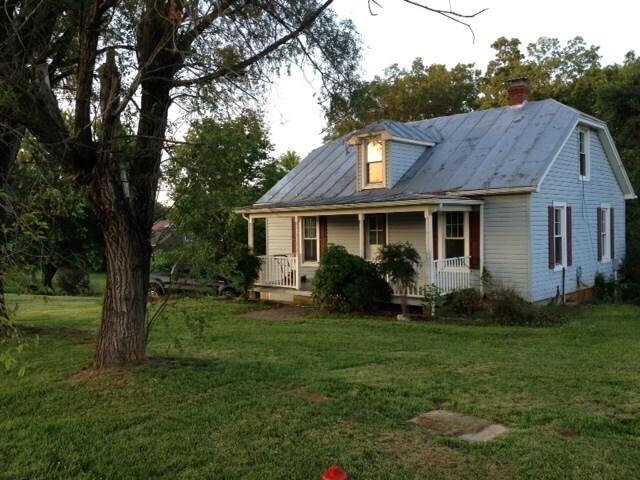 Building Photo - 10093 Spotswood Trail