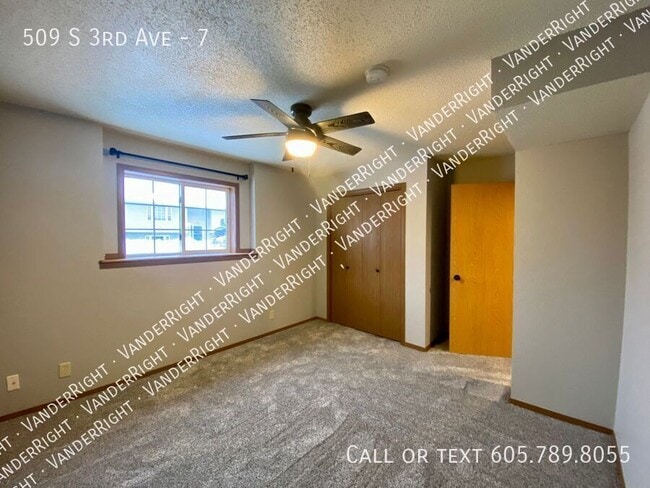 Building Photo - 509 3rd Ave