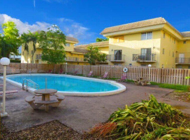 Foto del edificio - 8550 SW 109th Ave