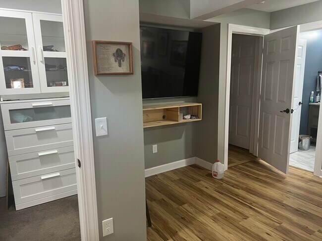 Foto del edificio - 8400 Gwilada Dr