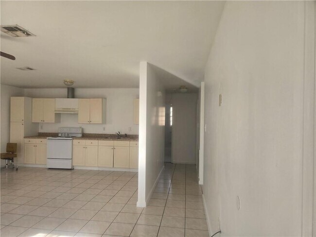 Foto del edificio - 901 W Genie St