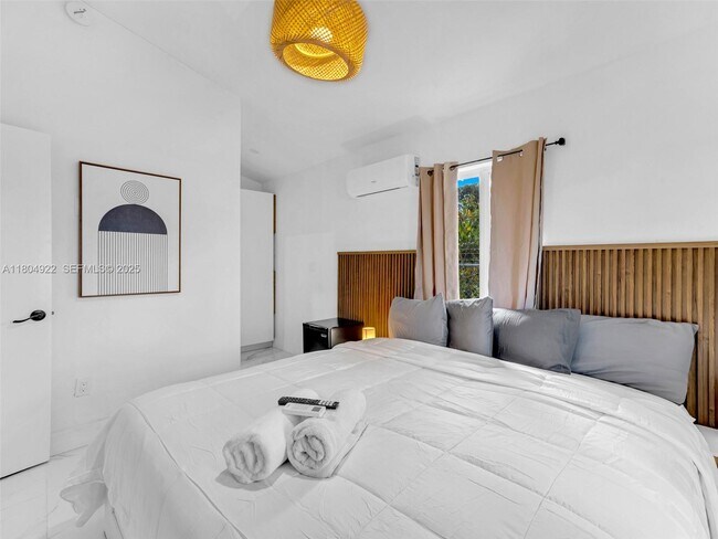 Foto del edificio - 421 W Pembroke Rd