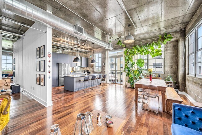 Foto del edificio - 410 NW 1st Ave
