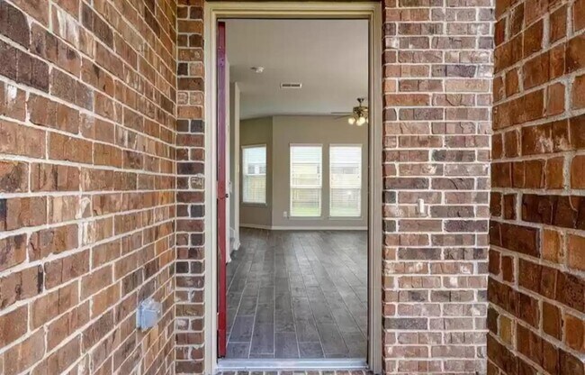 Building Photo - 29220 Enchanted Fls Cir