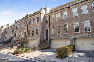 Building Photo - 58 Sheridan Dr NE