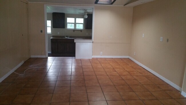 Foto del edificio - 2 Goff Rd