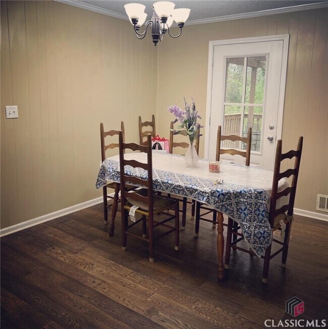 Foto del edificio - 1160 Bouldercrest Cir