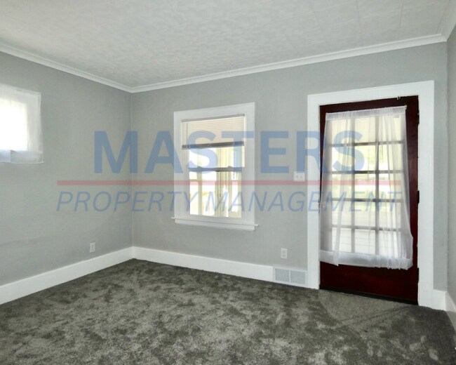Building Photo - 229 Van Buren Ave