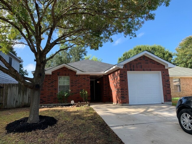 Foto del edificio - Beautifully remodeled 3/2