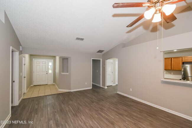 Foto del edificio - 11191 Lauren Oak Ln