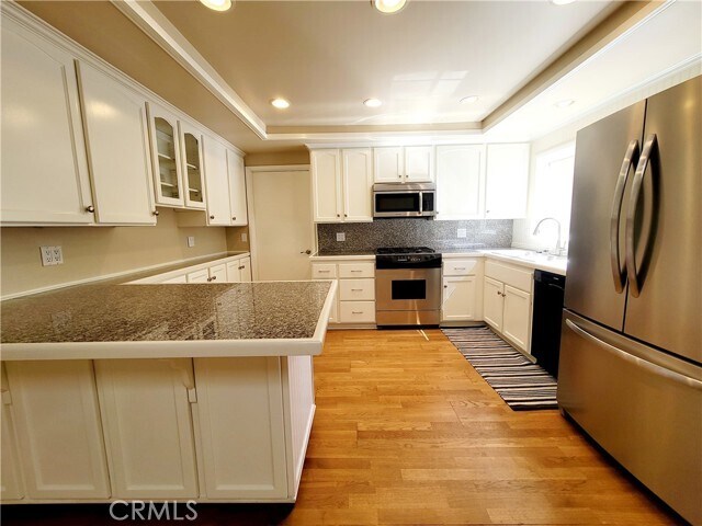 Foto del edificio - 5155 Thorn Tree Ln