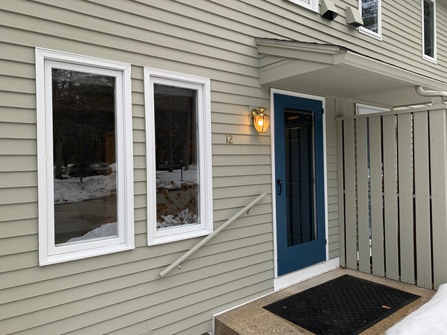 Entrance - 12 High Bluff Dr