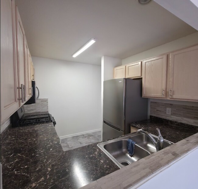 Foto del edificio - 8114 Chester Pkwy