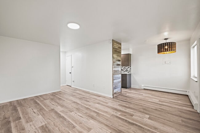 Building Photo - The Abbey Apartments