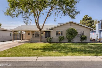 Building Photo - 2405 W Citrus Way