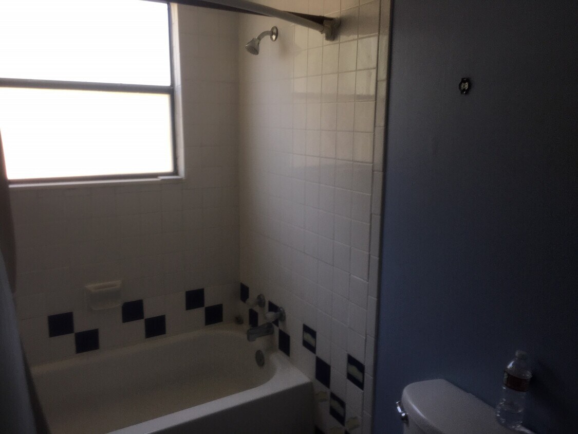 Building Photo - 7901 Cambridge St