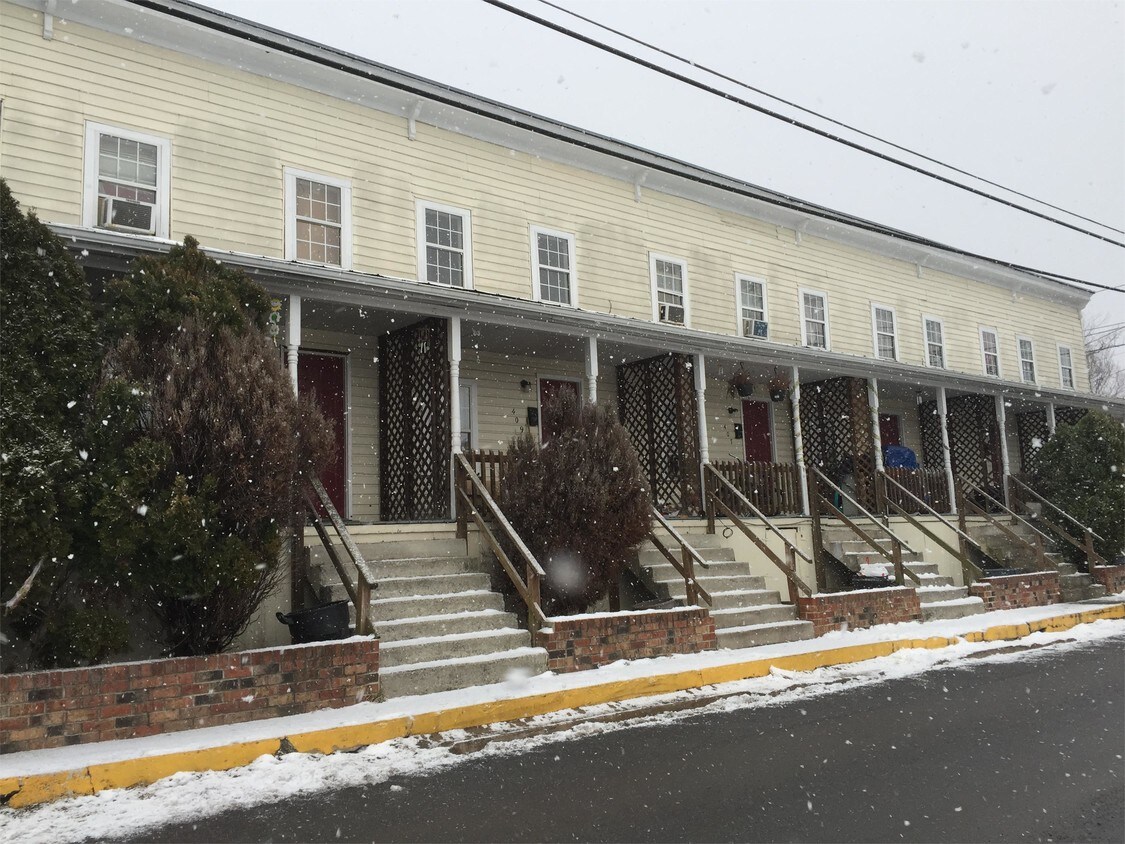 409 N Centre St, Martinsburg, WV 25404 House Rental in Martinsburg, WV