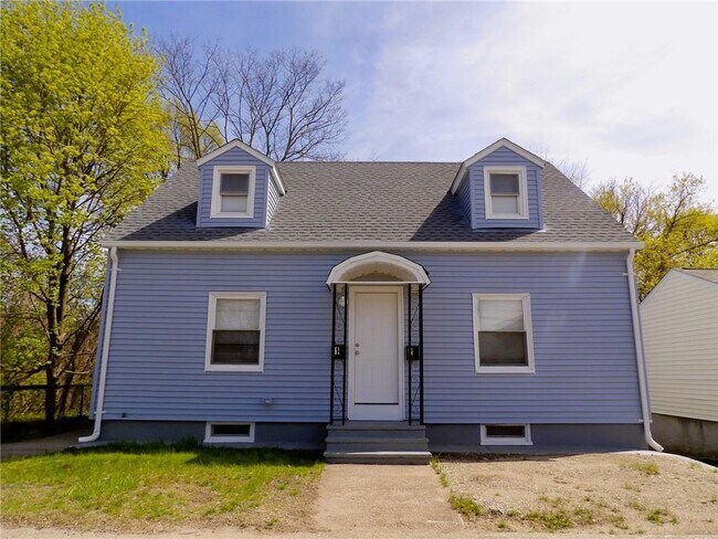 Building Photo - 1049 Central Ave