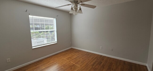 Foto del edificio - 7294 Cloister Dr