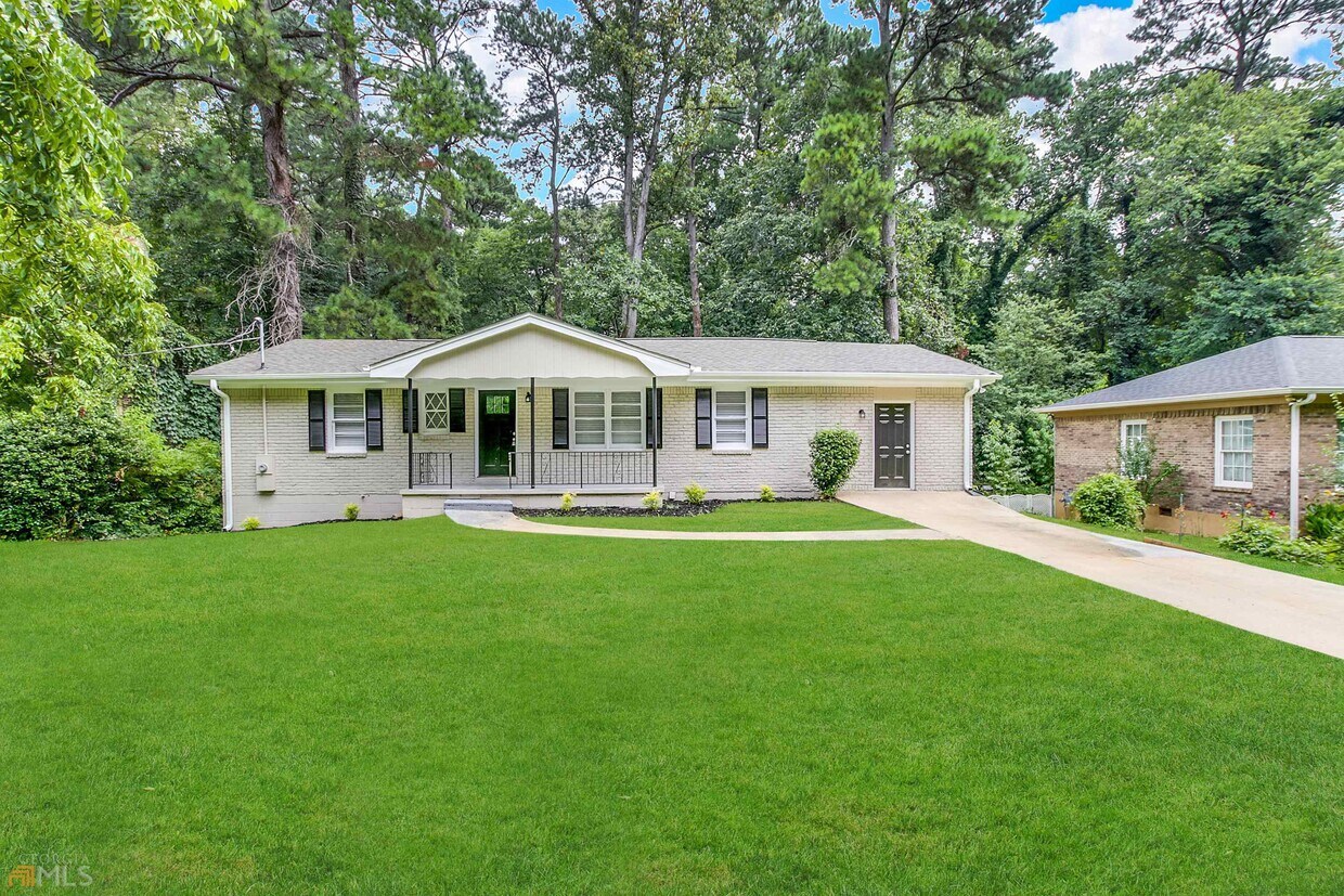 3527 Glenview Cir SW, Atlanta, GA 30331 House Rental in Atlanta, GA