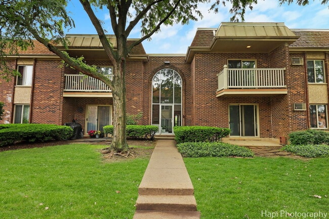 Building Photo - 906 W Alleghany Dr