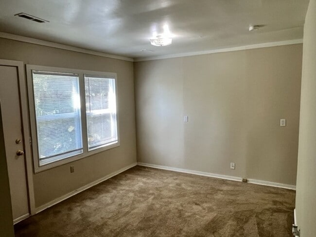Building Photo - Cozy 2 Bedroom South Seattle Home with Yard