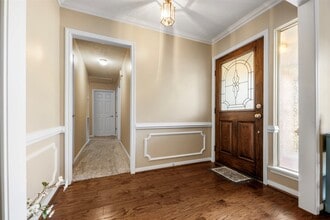 Building Photo - 1018 Trowbridge Dr