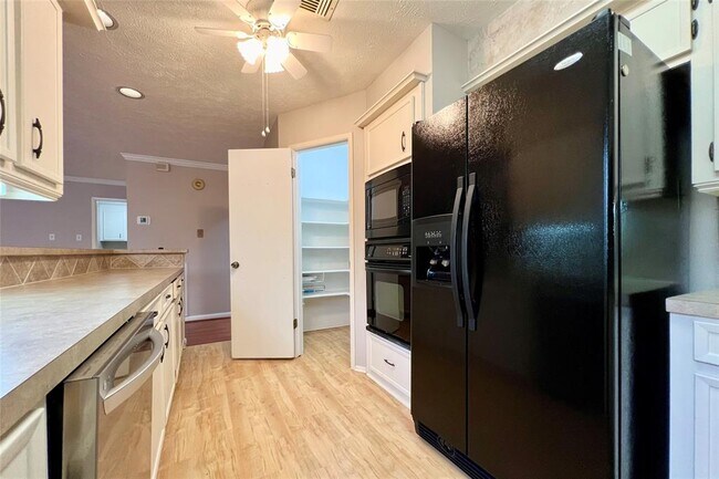 Foto del edificio - 11954 Brook Meadows Ln