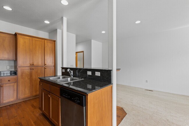 Building Photo - 3126 Alameda St