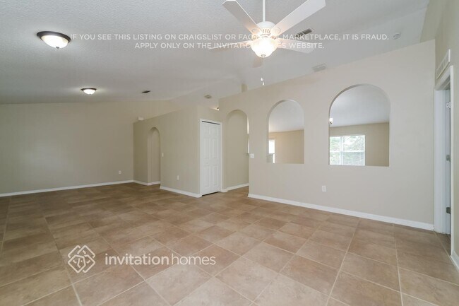 Building Photo - 912 Jayhil Dr