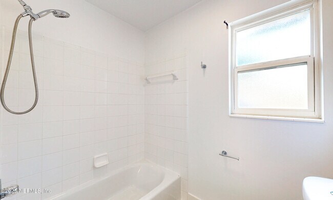 Building Photo - 3812 Buckskin Trail E