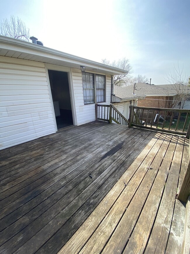 Foto del edificio - 1623 Denison Dr