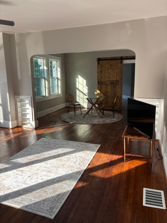 Foto del edificio - 292 Treadwell St