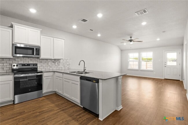 Foto del edificio - 1218 LEXINGTON Dr