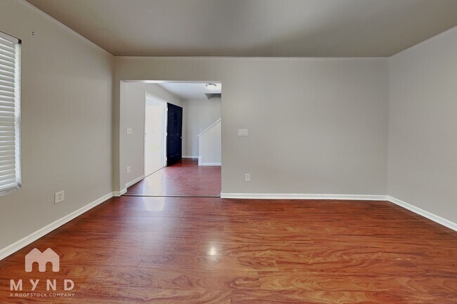 Building Photo - 3818 Chehaw Dr