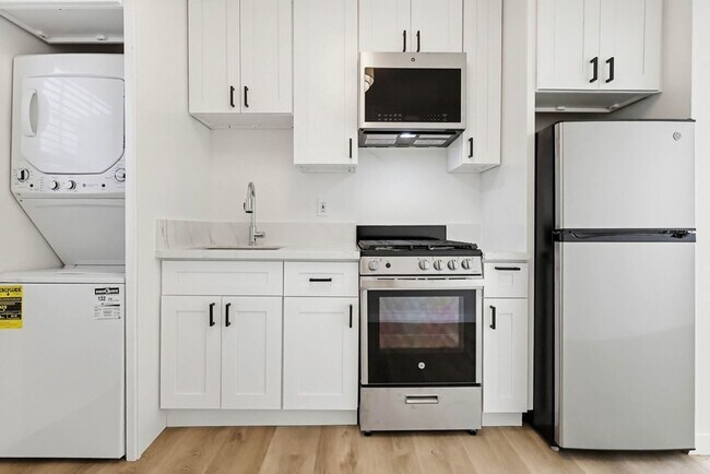 Foto del edificio - 2425 S Ridgeley Dr