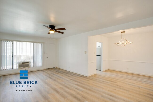 Foto del edificio - 12310 Chandler Blvd