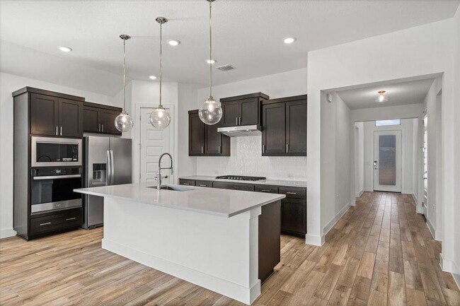 Foto del edificio - 9704 Boathouse Dr