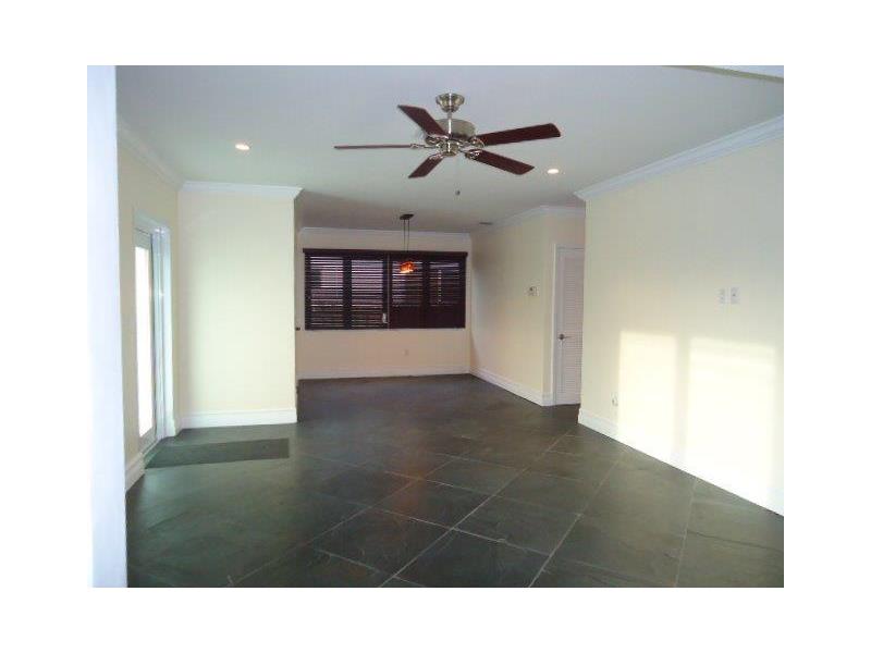 Primary Photo - 9133 Froude Ave