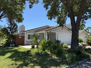 Building Photo - 808 St Helena Pl