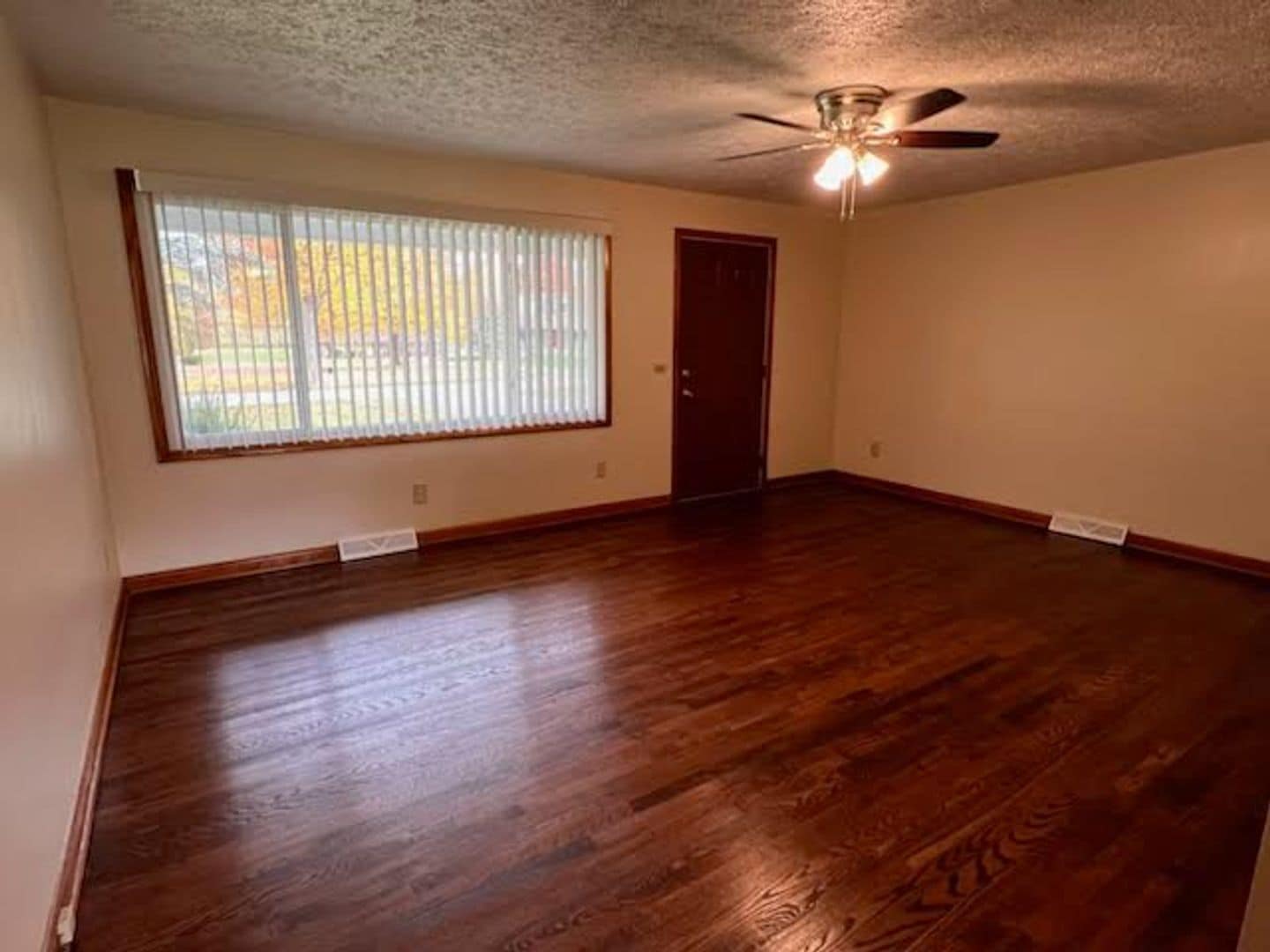 1622 Shannon Rd Girard, OH 44420 – photo 2