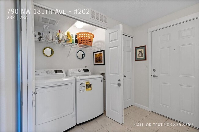 Building Photo - Immaculate 2 Bed 2 Bath Condo in Beaverton...