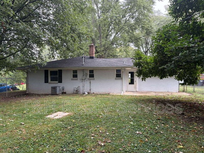 Building Photo - 37 Urban Dr