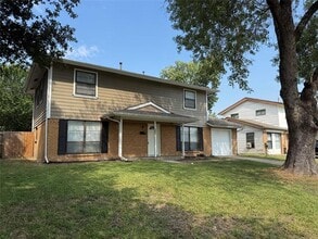 Building Photo - 3027 Harlan Dr