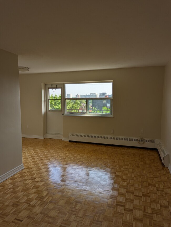 Photo du bâtiment - Ponytrail Terrace