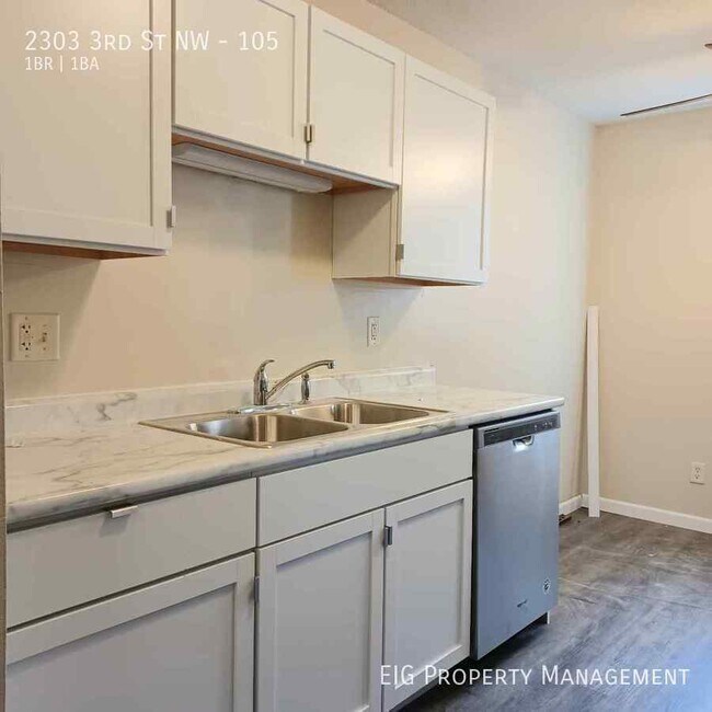 Building Photo - Available 5/6/2024